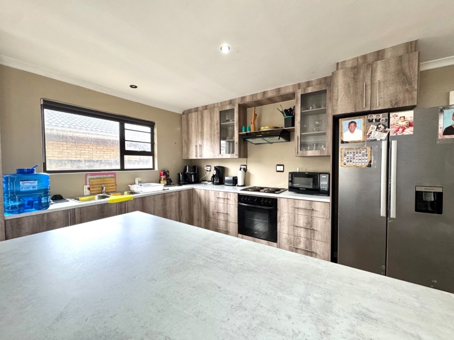 To Let 3 Bedroom Property for Rent in Bluewater Bay Eastern Cape